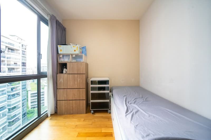 Rare High Floor Corner Unit, Bright and Move In Ready, , 2 Bedrooms, 883 sqft, Condominium For Sale, by Chia Yei (CY) 佳业, 500197000 - Bedroom - PropertyGuru.com.sg