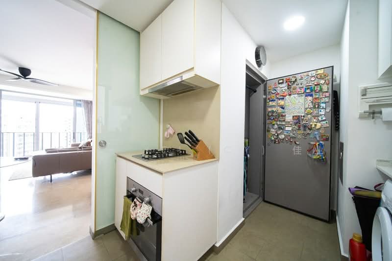 Rare High Floor Corner Unit, Bright and Move In Ready, , 2 Bedrooms, 883 sqft, Condominium For Sale, by Chia Yei (CY) 佳业, 500197000 - Kitchen - PropertyGuru.com.sg