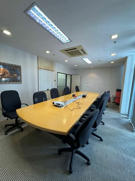Tradehub 21, 26 Boon Lay Way, 3,853 sqft, Light Industrial (B1) For Rent, by Ben Chew, 500197003 - Interior - CommercialGuru.com.sg