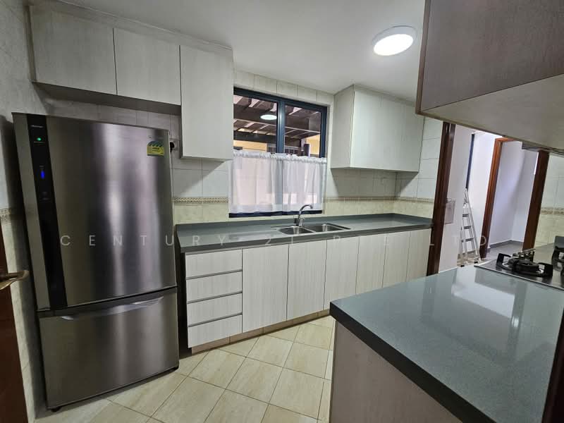 Westcove Condo, 16 West Coast Crescent, 2 Bedrooms, 1,302 sqft, Condominium For Rent, by JORDON, 500197006 - Kitchen - PropertyGuru.com.sg