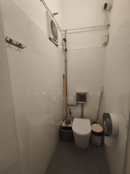 Suits cafe | Jalan besar Near MRT | no exhaust, , 1,170 sqft, Food & Beverage For Rent, by James Jose Boo, 500197011 - CommercialGuru.com.sg