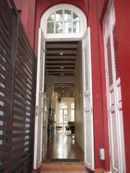 A Unique Shophouse of a Romantic Ambience in Tanjong Pagar, Craig Road Tanjong Pagar Road Tras Street, 3,500 sqft, Office For Rent, by Krystal Khor, 500197016 - Entrance - CommercialGuru.com.sg