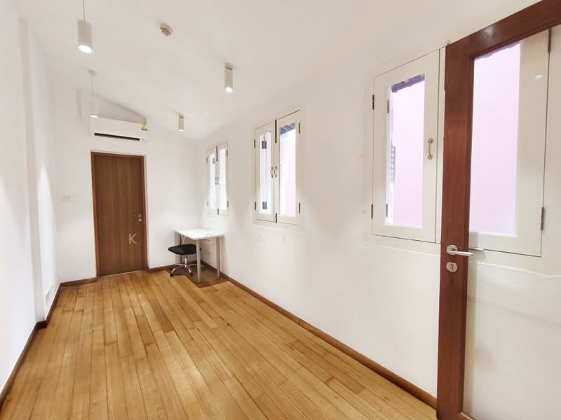 A Unique Shophouse of a Romantic Ambience in Tanjong Pagar, Craig Road Tanjong Pagar Road Tras Street, 3,500 sqft, Office For Rent, by Krystal Khor, 500197016 - Study - CommercialGuru.com.sg