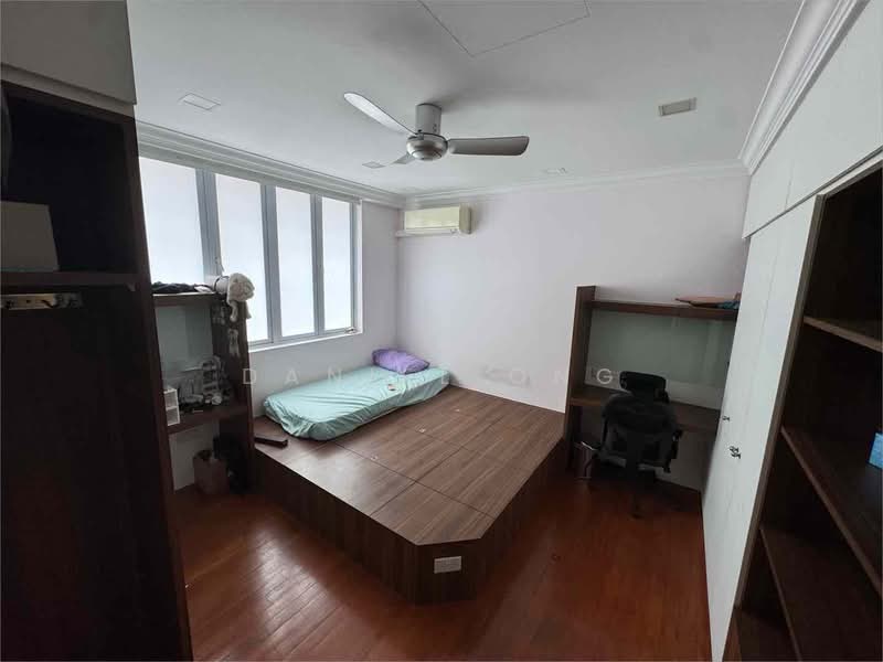 Sunrise Villa, Sunrise close, 4 Bedrooms, 2,500 sqft, Terraced House For Rent, by Daniel Ong, 500197032 - Bedroom - PropertyGuru.com.sg