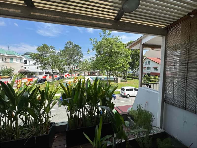 sunrise close, , 4 Bedrooms, 2,500 sqft, Terraced House For Rent, by Daniel Ong, 500197032 - Balcony - PropertyGuru.com.sg