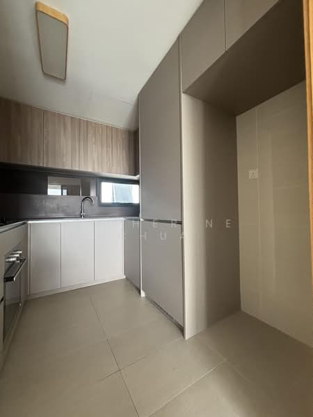 The Jovell, 13 Flora Drive, 3 Bedrooms, 904 sqft, Condominium For Sale, by Catherine Chua, 500197033 - Kitchen - PropertyGuru.com.sg