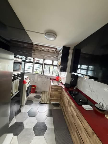 166 Woodlands Street 13, 166 Woodlands Street 13, 2 Bedrooms, 883 sqft, HDB Flat For Rent, by Andrew Yong, 500197042 - Kitchen - PropertyGuru.com.sg