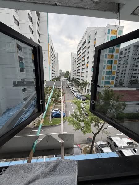 166 Woodlands Street 13, 166 Woodlands Street 13, 2 Bedrooms, 883 sqft, HDB Flat For Rent, by Andrew Yong, 500197042 - Exterior - PropertyGuru.com.sg