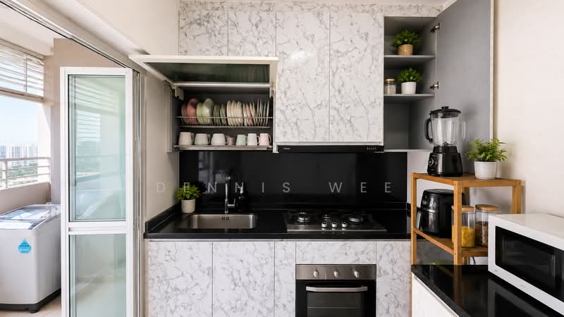 622B Tampines Avenue 12, 622B Tampines Avenue 12, 3 Bedrooms, 93 sqft, HDB Flat For Sale, by Dennis Wee, 500197043 - Kitchen - PropertyGuru.com.sg