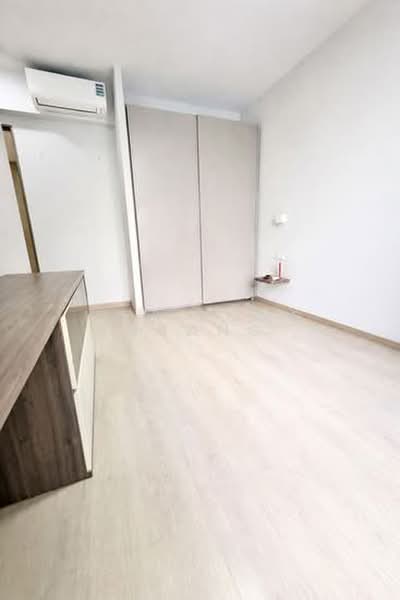 Waterwoods, Punggol Field Walk, 4 Bedrooms, 1,281 sqft, Executive Condominium For Sale, by Koh Zong Huang, 500197047 - Bedroom - PropertyGuru.com.sg