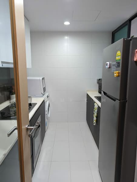 Esparina Residences, 125 Compassvale Bow, 3 Bedrooms, 1,001 sqft, Executive Condominium For Rent, by Jeremy Koh, 500197055 - Kitchen - PropertyGuru.com.sg