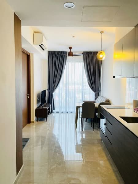 Stirling Residences, 21 Stirling Road, 1 Bedroom, 441 sqft, Condominium For Sale, by Kevin Aw 胡锦胜, 500197072 - Living Room - PropertyGuru.com.sg