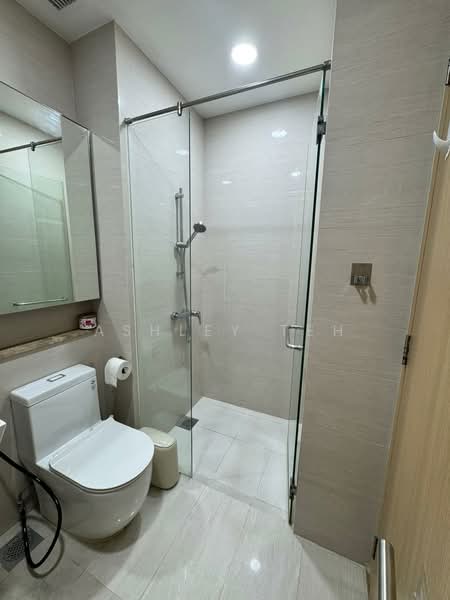 Boathouse Residences, 33 Upper Serangoon View, Room Rental, 197 sqft, Condominium For Rent, by Ashley Teh, 500197075 - Bathroom - PropertyGuru.com.sg