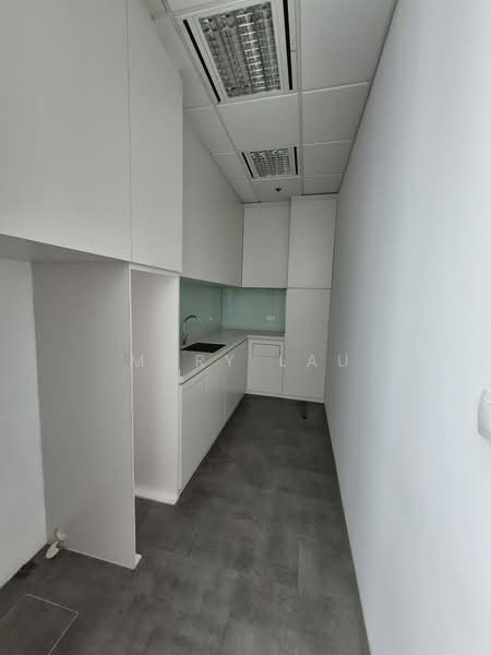 Ocean Financial Centre, 10 Collyer Quay, 1,367 sqft, Office For Rent, by Mary Lau, 500197076 - Kitchen - CommercialGuru.com.sg