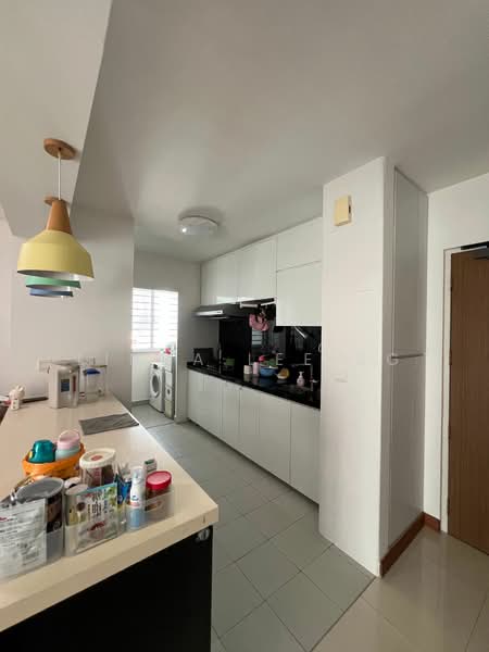 113C McNair Towers, 113C Mcnair Road, 3 Bedrooms, 1,001 sqft, HDB Flat For Sale, by Linda Lee SG, 500197083 - Kitchen - PropertyGuru.com.sg