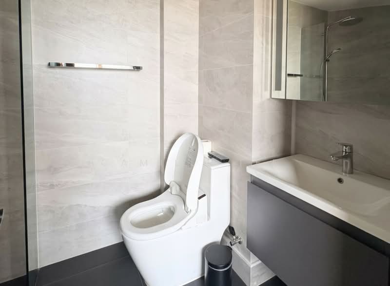 Haig 162, 162 Haig Road, 1 Bedroom, 409 sqft, Condominium For Sale, by Camille Tee, 500197084 - Bathroom - PropertyGuru.com.sg