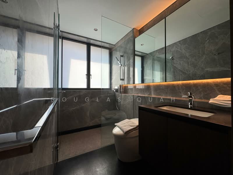 Landed near Paragon, , 9 Bedrooms, 4,481 sqft, Terraced House For Rent, by Douglas Quah, 500197091 - Bathroom - PropertyGuru.com.sg