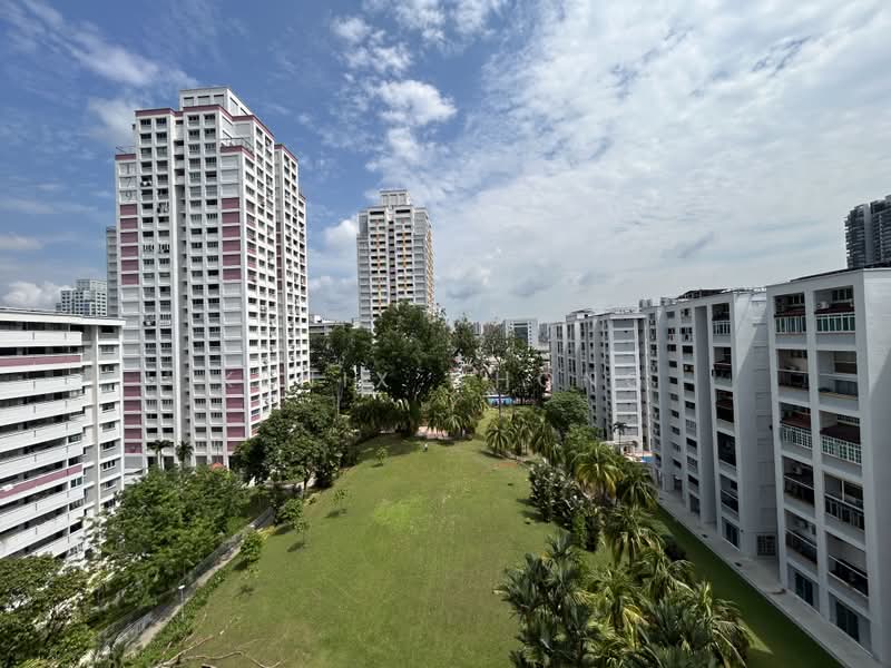 181 Bishan Street 13, 181 Bishan Street 13, 2 Bedrooms, 925 sqft, HDB Flat For Rent, by Kenix Chong, 500197092 - Your view when stepping out of home - PropertyGuru.com.sg