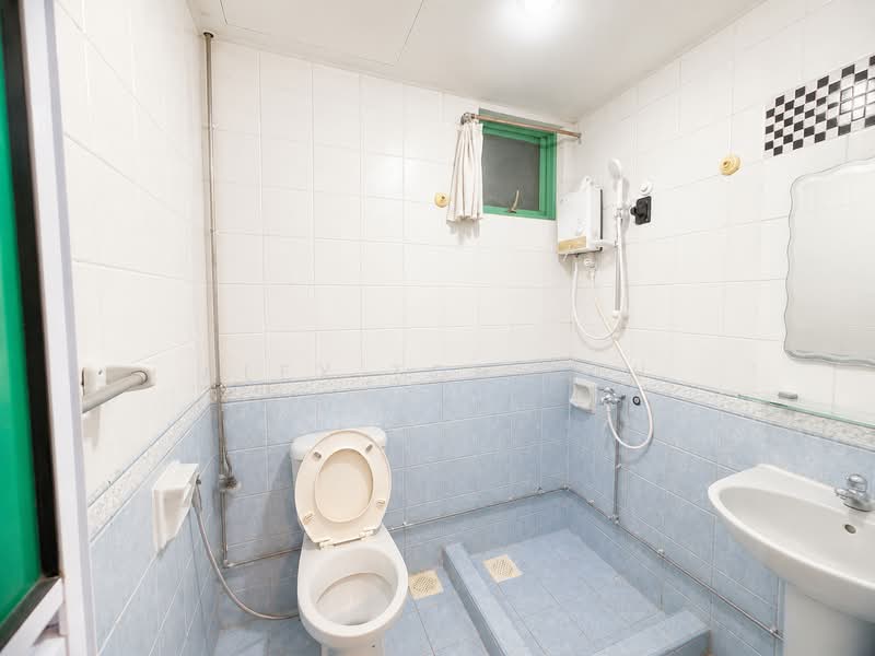 The Sunny Spring, 50 Lorong 40 Geylang, 3 Bedrooms, 1,410 sqft, Apartment For Rent, by Alex Toh C W, 500197094 - Bathroom - PropertyGuru.com.sg