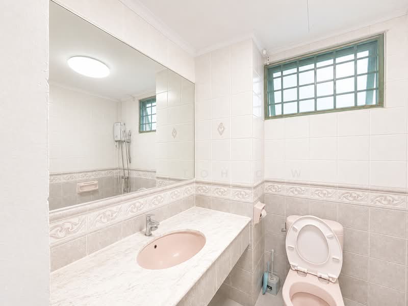 The Sunny Spring, 50 Lorong 40 Geylang, 3 Bedrooms, 1,410 sqft, Apartment For Rent, by Alex Toh C W, 500197094 - Bathroom - PropertyGuru.com.sg