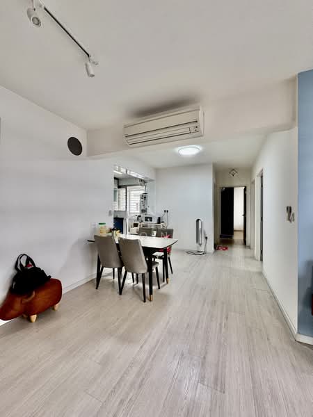 441B Bukit Batok West Avenue 8, 441B Bukit Batok West Avenue 8, 3 Bedrooms, 990 sqft, HDB Flat For Sale, by Bernard Wong, 500197110 - Dining Room - PropertyGuru.com.sg