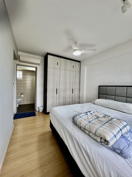 441B Bukit Batok West Avenue 8, 441B Bukit Batok West Avenue 8, 3 Bedrooms, 990 sqft, HDB Flat For Sale, by Bernard Wong, 500197110 - Master Bedroom - PropertyGuru.com.sg