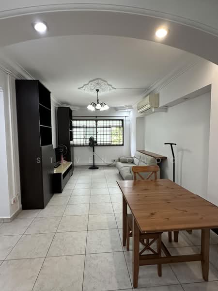 762 Choa Chu Kang North 5, 762 Choa Chu Kang North 5, 3 Bedrooms, 1,110 sqft, HDB Flat For Rent, by Steven Choo, 500197113 - Living Room - PropertyGuru.com.sg