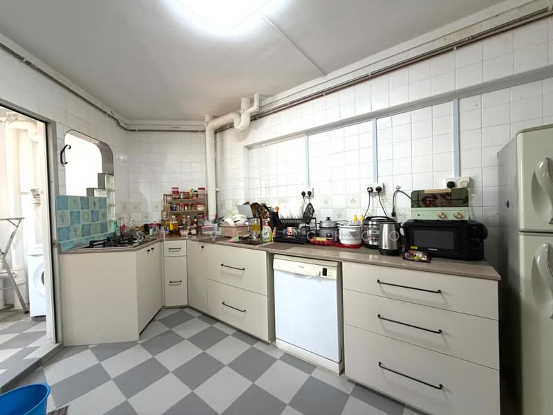 762 Choa Chu Kang North 5, 762 Choa Chu Kang North 5, 3 Bedrooms, 1,110 sqft, HDB Flat For Rent, by Steven Choo, 500197113 - Kitchen - PropertyGuru.com.sg