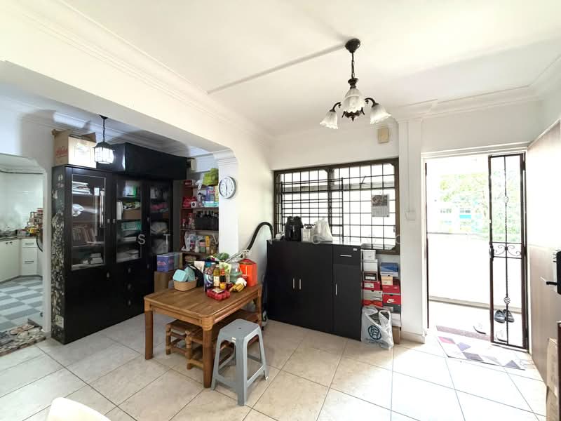 762 Choa Chu Kang North 5, 762 Choa Chu Kang North 5, 3 Bedrooms, 1,110 sqft, HDB Flat For Rent, by Steven Choo, 500197113 - Living Room - PropertyGuru.com.sg