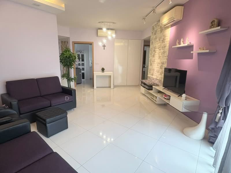 Eight Courtyards, 10 Canberra Drive, 2 Bedrooms, 861 sqft, Condominium For Sale, by Dennis Lim, 500197114 - Living Room - PropertyGuru.com.sg