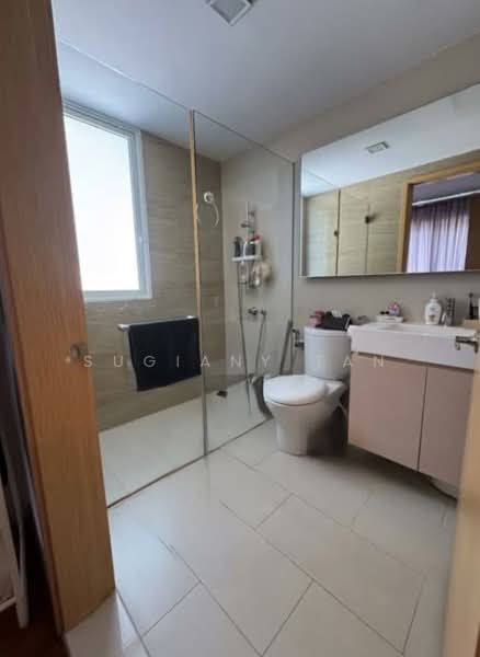 Waterview, 91 Tampines Avenue 1, 2 Bedrooms, 786 sqft, Condominium For Sale, by Sugiany Tan, 500197117 - Bathroom - PropertyGuru.com.sg