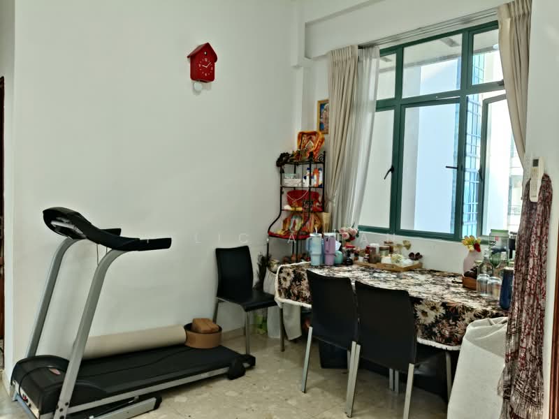 Tanglin Regency, 383 Tanglin Road, 3 Bedrooms, 1,109 sqft, Condominium For Sale, by Felicia Tan, 500197121 - Dining Room - PropertyGuru.com.sg