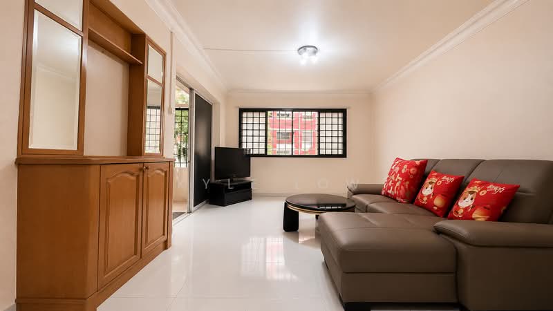 221 Hougang Street 21, 221 Hougang Street 21, 3 Bedrooms, 1,593 sqft, HDB Flat For Sale, by Kyle Low, 500197123 - Living Room - PropertyGuru.com.sg