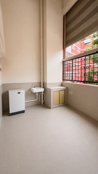 221 Hougang Street 21, 221 Hougang Street 21, 3 Bedrooms, 1,593 sqft, HDB Flat For Sale, by Kyle Low, 500197123 - Balcony - PropertyGuru.com.sg
