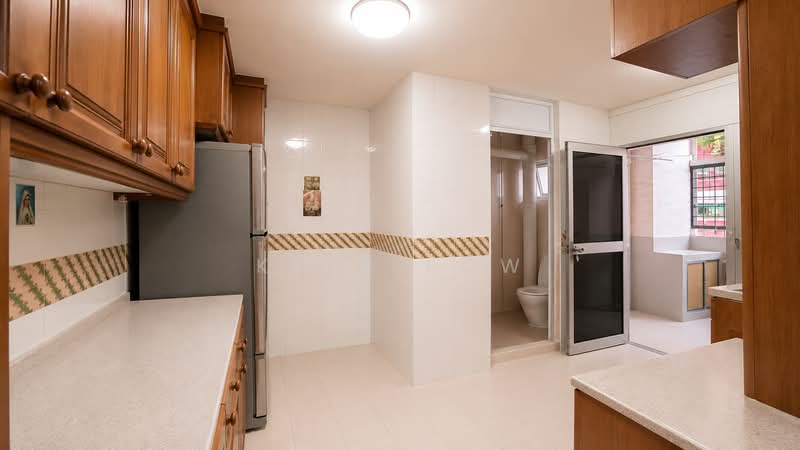 221 Hougang Street 21, 221 Hougang Street 21, 3 Bedrooms, 1,593 sqft, HDB Flat For Sale, by Kyle Low, 500197123 - Kitchen - PropertyGuru.com.sg