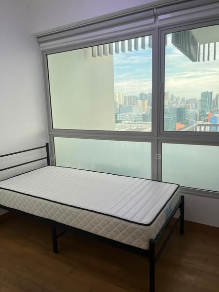 Eight Riversuites, 2 Whampoa East, 2 Bedrooms, 700 sqft, Condominium For Rent, by June Leng Yee Hoe, 500197145 - Bedroom - PropertyGuru.com.sg