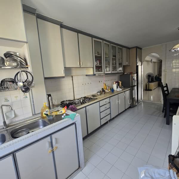 545 Bedok North Street 3, 545 Bedok North Street 3, 2 Bedrooms, 700 sqft, HDB Flat For Sale, by Dennis Chua, 500197149 - Kitchen - PropertyGuru.com.sg