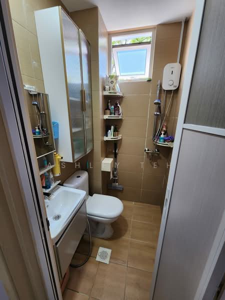 90 Joo Chiat Road, 90 Joo Chiat Road, 255 sqft, Office For Rent, by Ashley Teh, 500197151 - Bathroom - CommercialGuru.com.sg