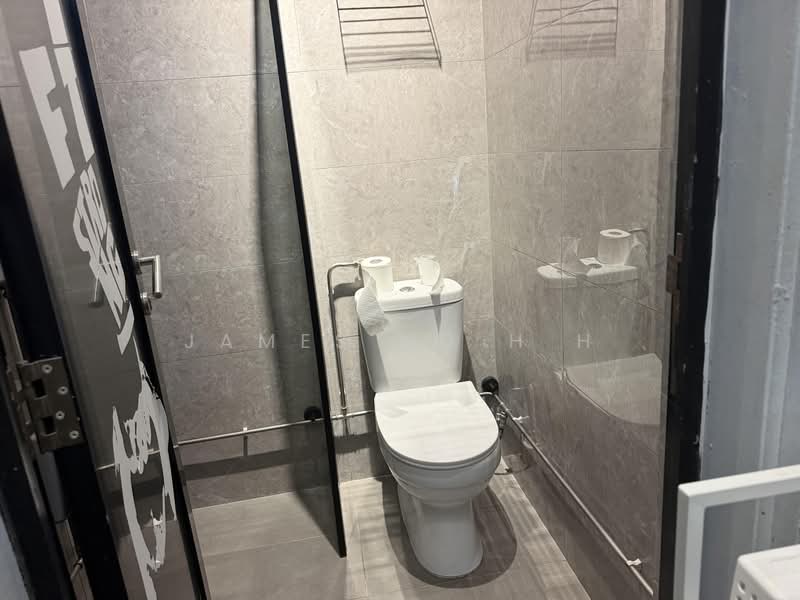 Bukit Pasoh Shop House, 21 Cantonment Road, 1,301 sqft, Shop / Shophouse For Rent, by James Ng H H, 500197152 - Bathroom - CommercialGuru.com.sg
