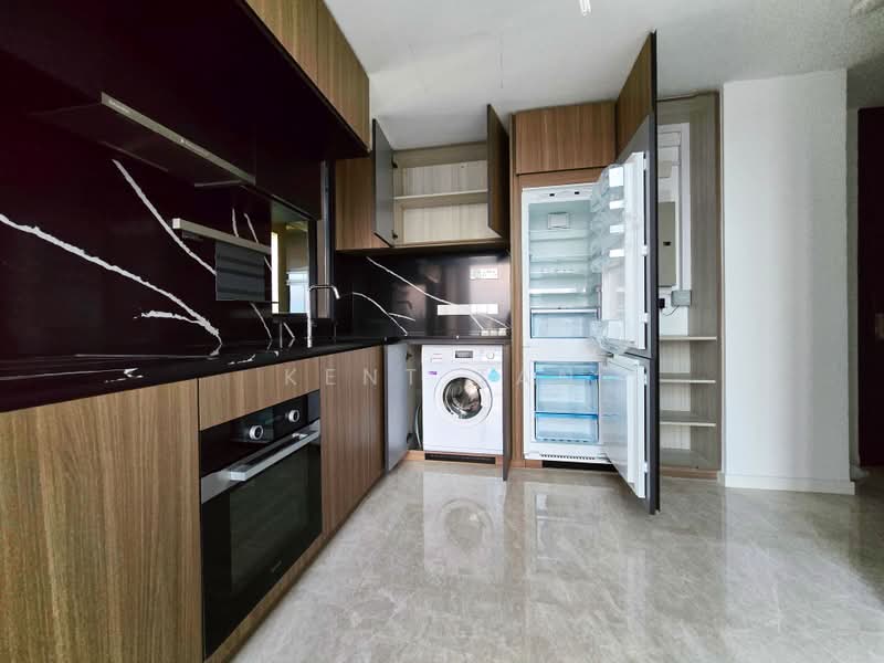 Irwell Hill Residences, 2 Irwell Hill, 2 Bedrooms, 764 sqft, Condominium For Sale, by Kent Tan, 500197167 - Kitchen - PropertyGuru.com.sg