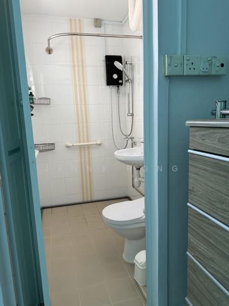 349 Ubi Avenue 1, 349 Ubi Avenue 1, Room Rental, 10 sqft, HDB Flat For Rent, by Jenny Hong, 500197176 - Bathroom - PropertyGuru.com.sg