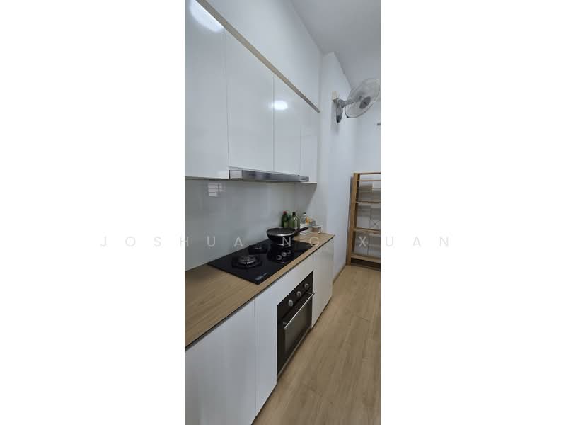 Parc Oasis, 53 Jurong East Avenue 1, 3 Bedrooms, 1,227 sqft, Condominium For Sale, by Joshua Ng Xuan, 500197187 - Kitchen - PropertyGuru.com.sg