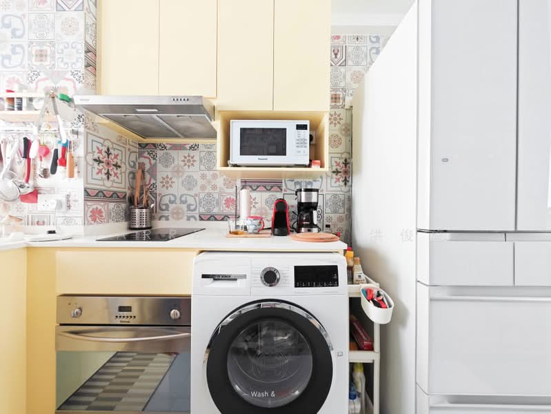 Airstream, 26 St Michael's Road, 2 Bedrooms, 624 sqft, Condominium For Sale, by Darren Ang 洪俊旋, 500197205 - Kitchen - PropertyGuru.com.sg