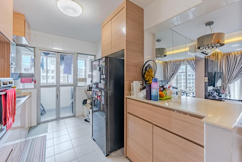 623C Punggol Central, 623C Punggol Central, 3 Bedrooms, 1,011 sqft, HDB Flat For Sale, by Louis Wong, 500197213 - Kitchen - PropertyGuru.com.sg