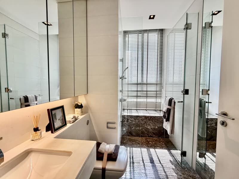 The Oliv @ Balmoral, 11C Balmoral Road, 4 Bedrooms, 3,337 sqft, Apartment For Sale, by Lily Tang, 500197215 - Bathroom - PropertyGuru.com.sg