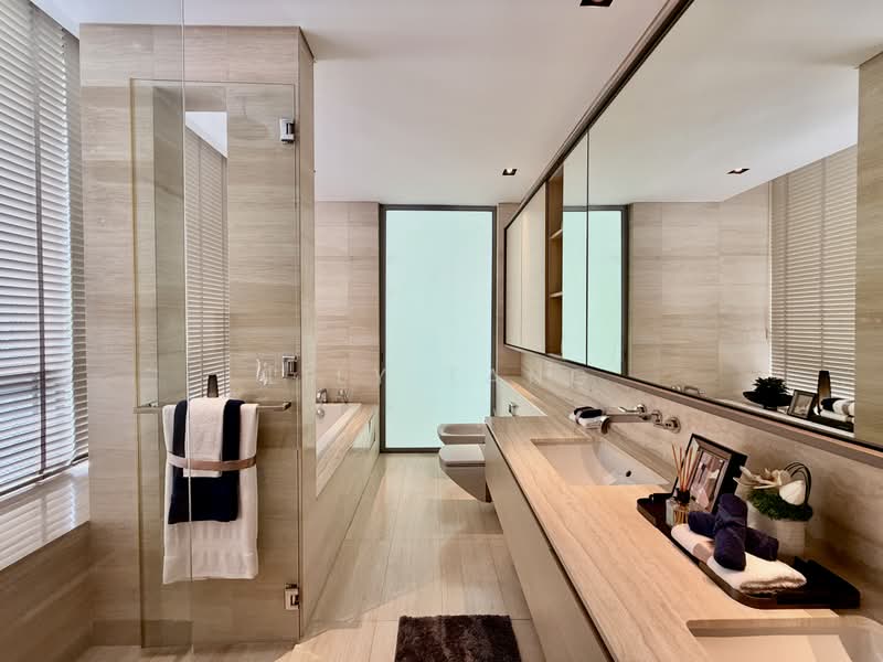 The Oliv @ Balmoral, 11C Balmoral Road, 4 Bedrooms, 3,337 sqft, Apartment For Sale, by Lily Tang, 500197215 - Bathroom - PropertyGuru.com.sg