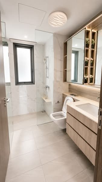Forest Woods, , 4 Bedrooms, 1,249 sqft, Condominium For Sale, by Benn Xie, 500197221 - Bathroom - PropertyGuru.com.sg