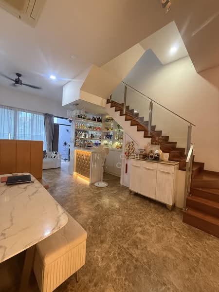 🔥 Rare 999-Year Inter-Terrace Landed Home on Poh Huat Road, Kovan D19 For Sale!, Poh Huat Road, 5 Bedrooms, 3,200 sqft, Terraced House For Sale, by Alvin Choo H.C, 500197224 - Living Room - PropertyGuru.com.sg