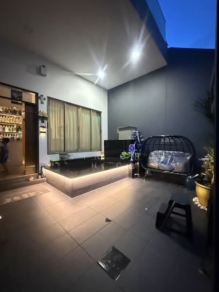 🔥 Rare 999-Year Inter-Terrace Landed Home on Poh Huat Road, Kovan D19 For Sale!, Poh Huat Road, 5 Bedrooms, 3,200 sqft, Terraced House For Sale, by Alvin Choo H.C, 500197224 - Exterior - PropertyGuru.com.sg