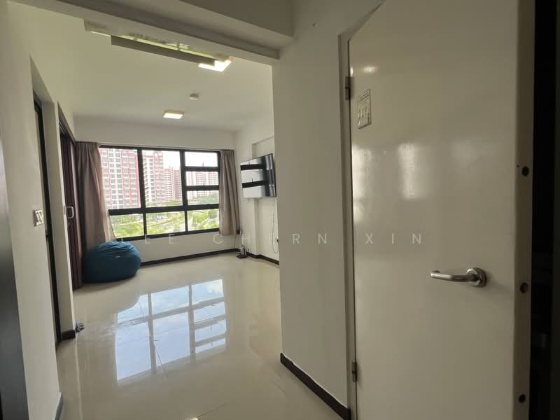 998A Buangkok Crescent, 998A Buangkok Crescent, 1 Bedroom, 409 sqft, HDB Flat For Rent, by Lee Chern Xin, 500197225 - Living Room - PropertyGuru.com.sg